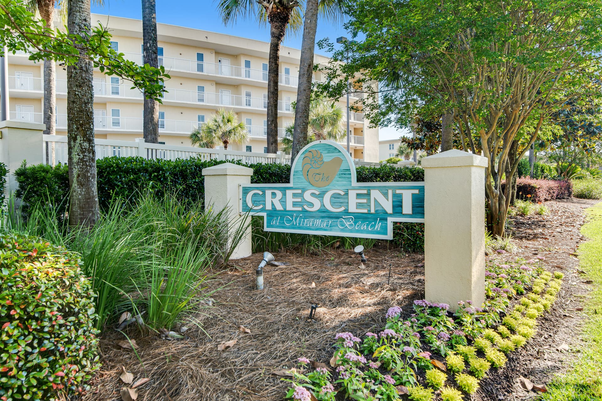 Crescent 316 Home - Image 35