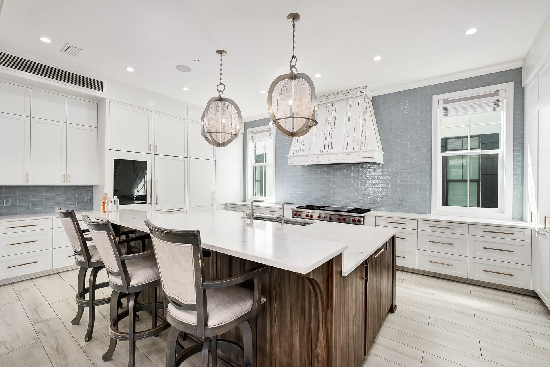 Oasis at Park Row Manor - Image 6