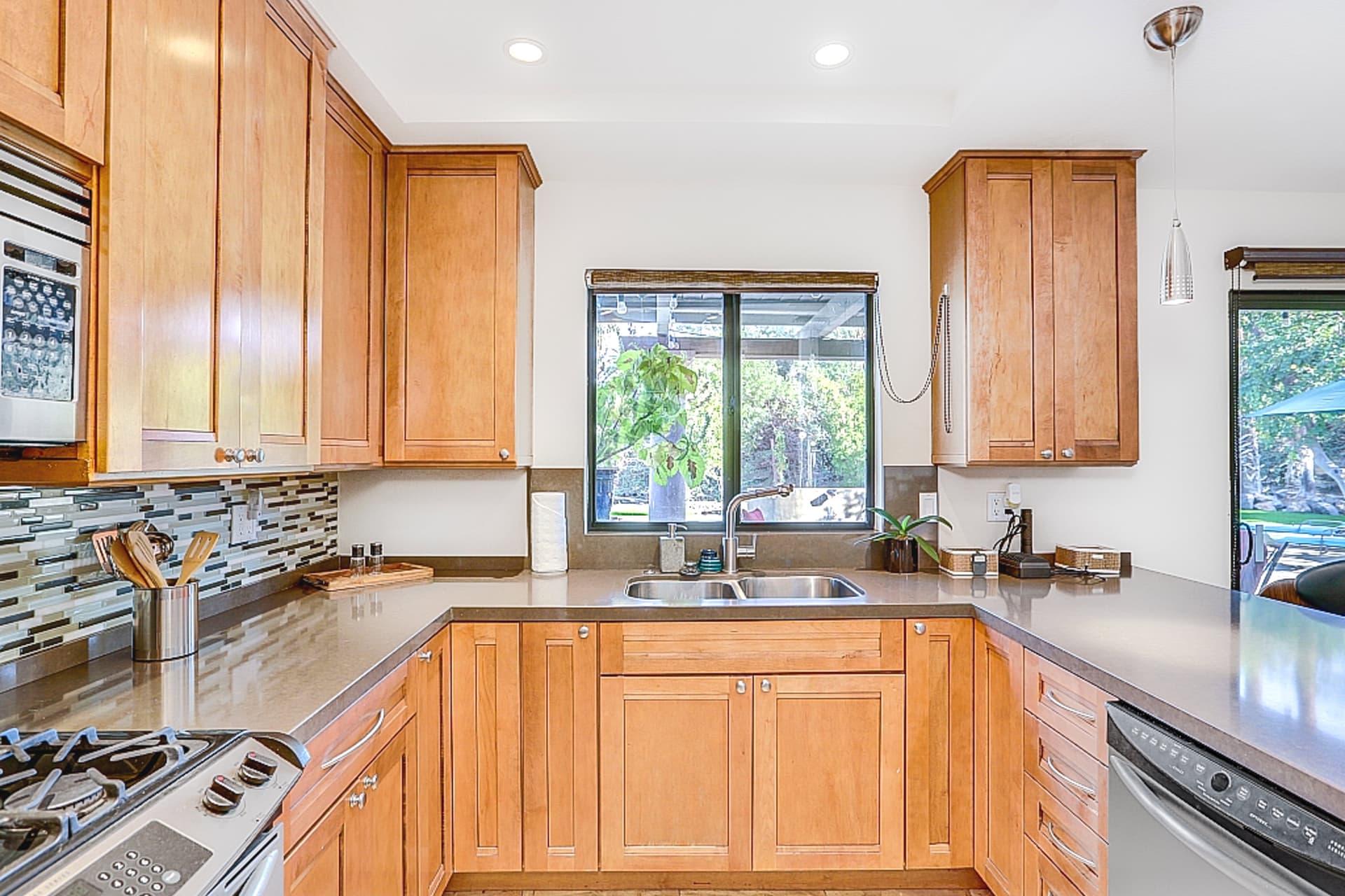 Bev Palm Springs Home - Image 10