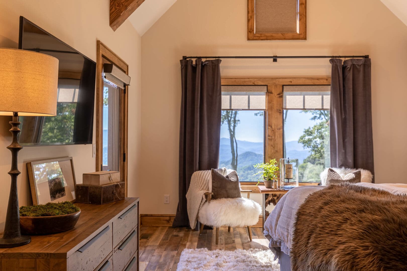 Almost Heaven at Eagles Nest - Image 16