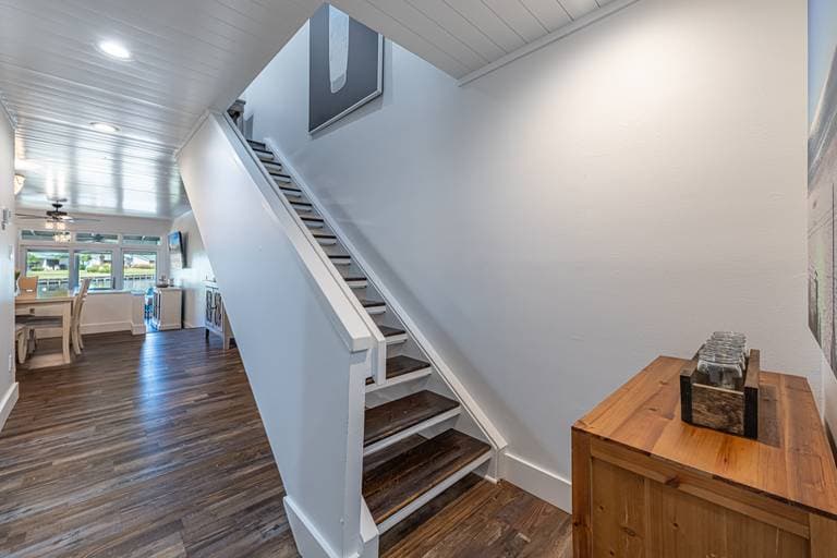 Bayou Townhome - Image 11