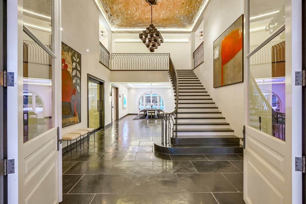 Chateau Serra Malibu - Image 2