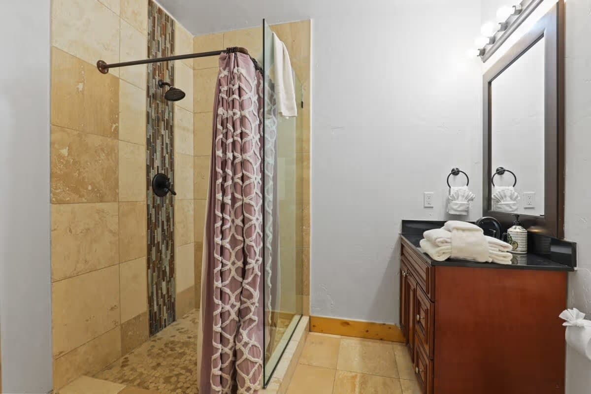 Serene Lodge - Image 30