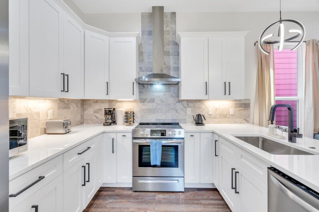 Modern Mid-City Maison - Image 6