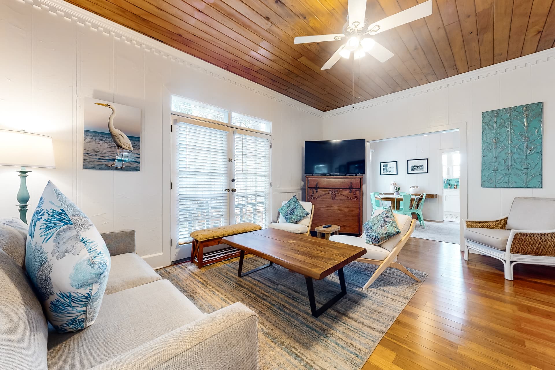 Papa's Hideaway - Image 1