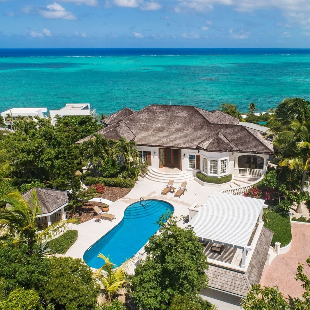 Blue Mountain Villa - Image 1