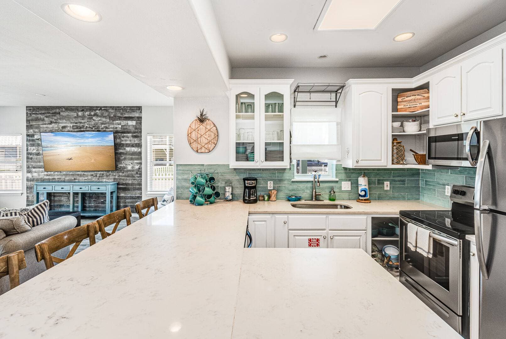 Blue Fin Oasis - Image 8