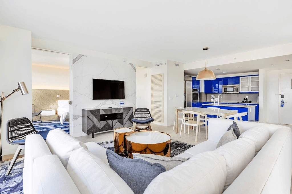 Shoreline #604 - Image 11