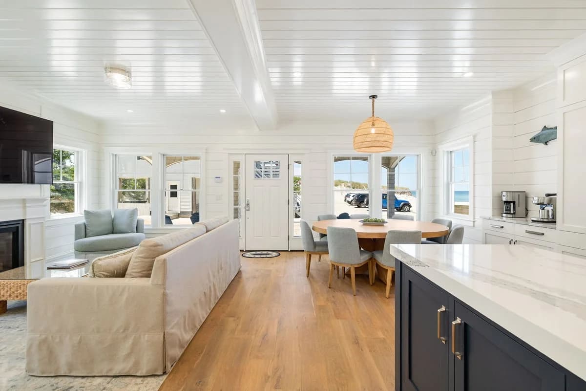 Mayflower Sands - Image 8