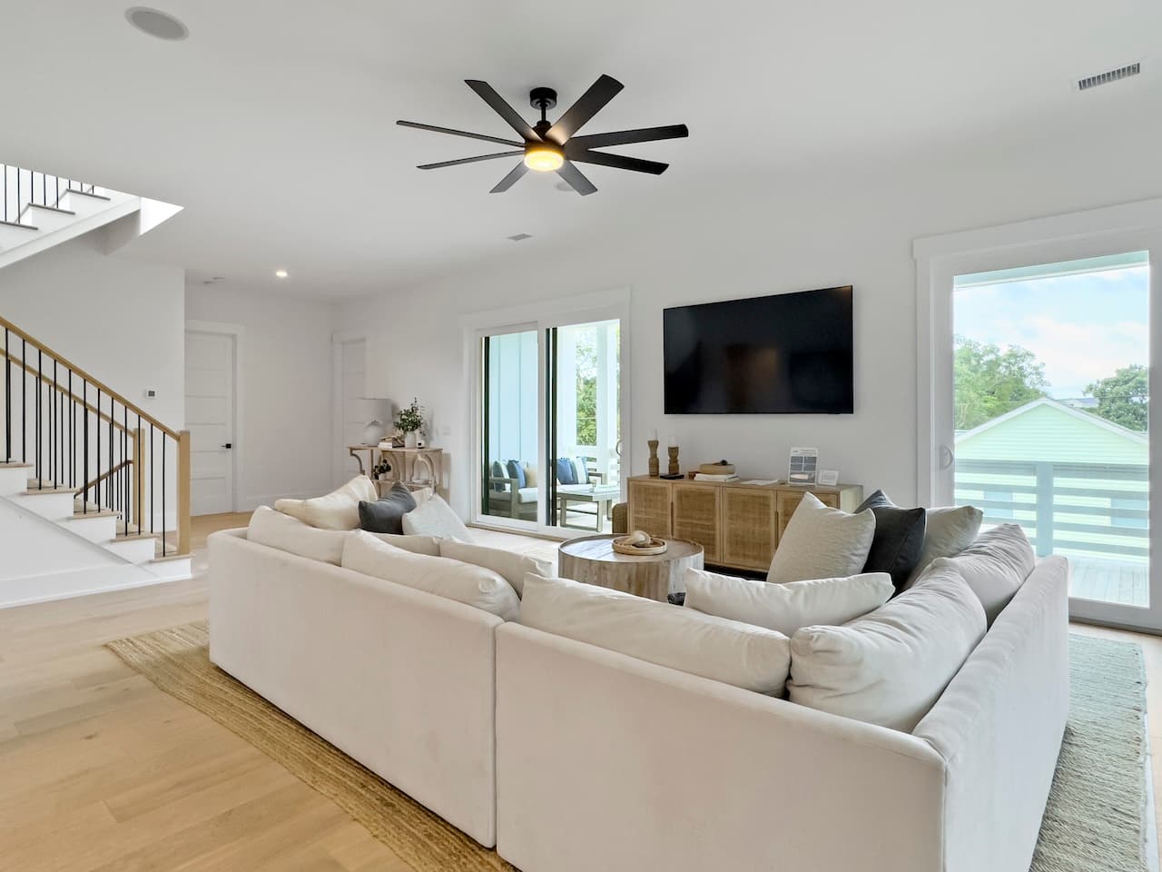 Amalfi Palms Getaway - Image 13