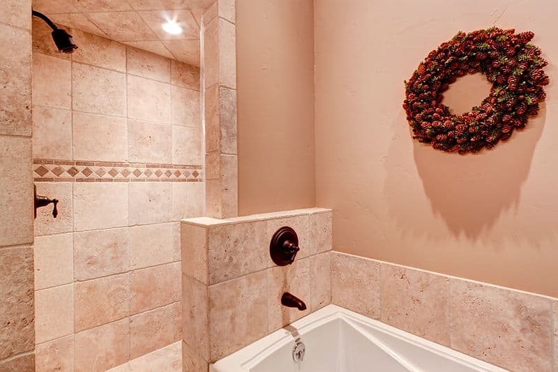 Highwood House - Image 8