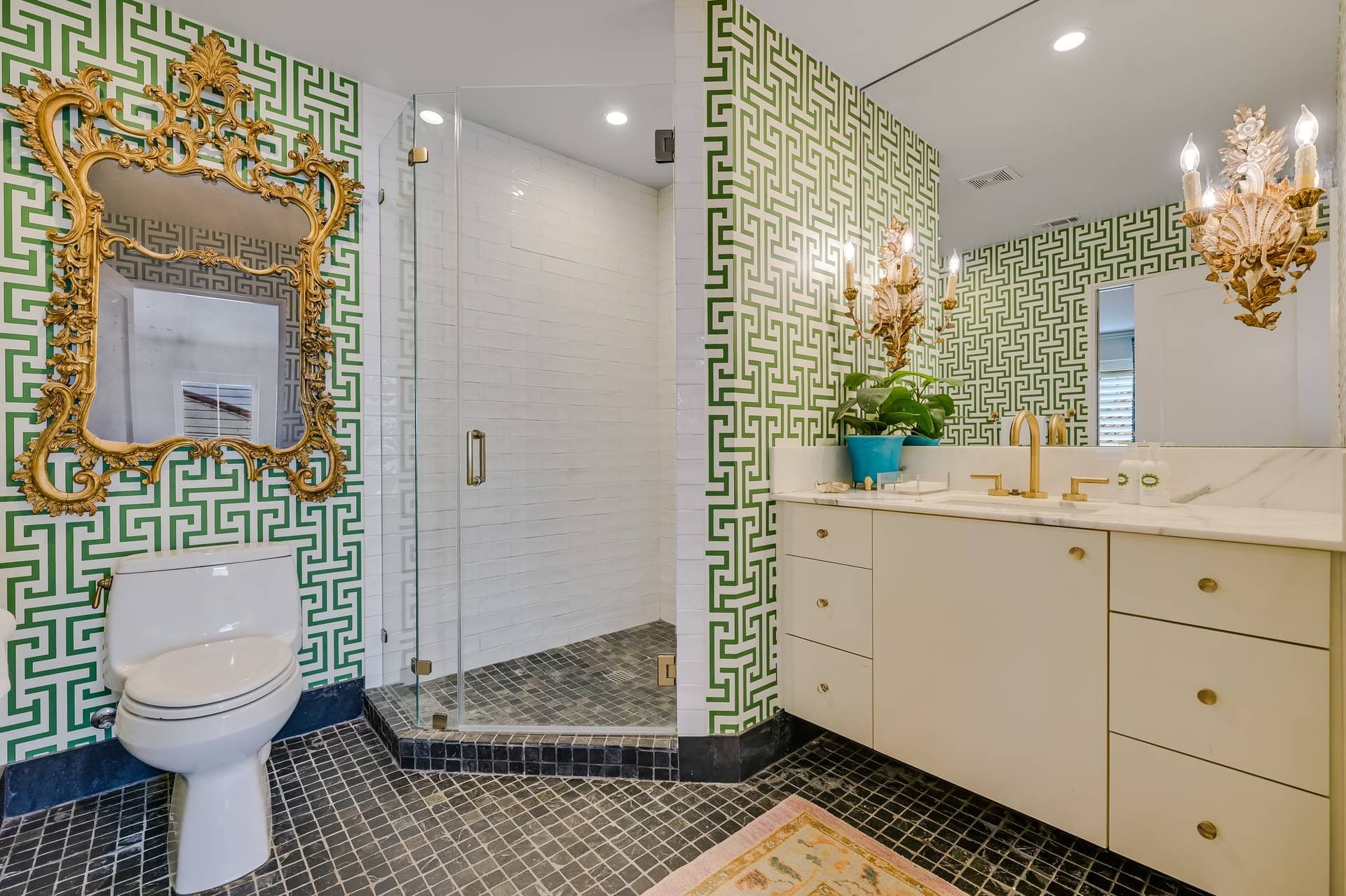 Austin Splendor - Image 45