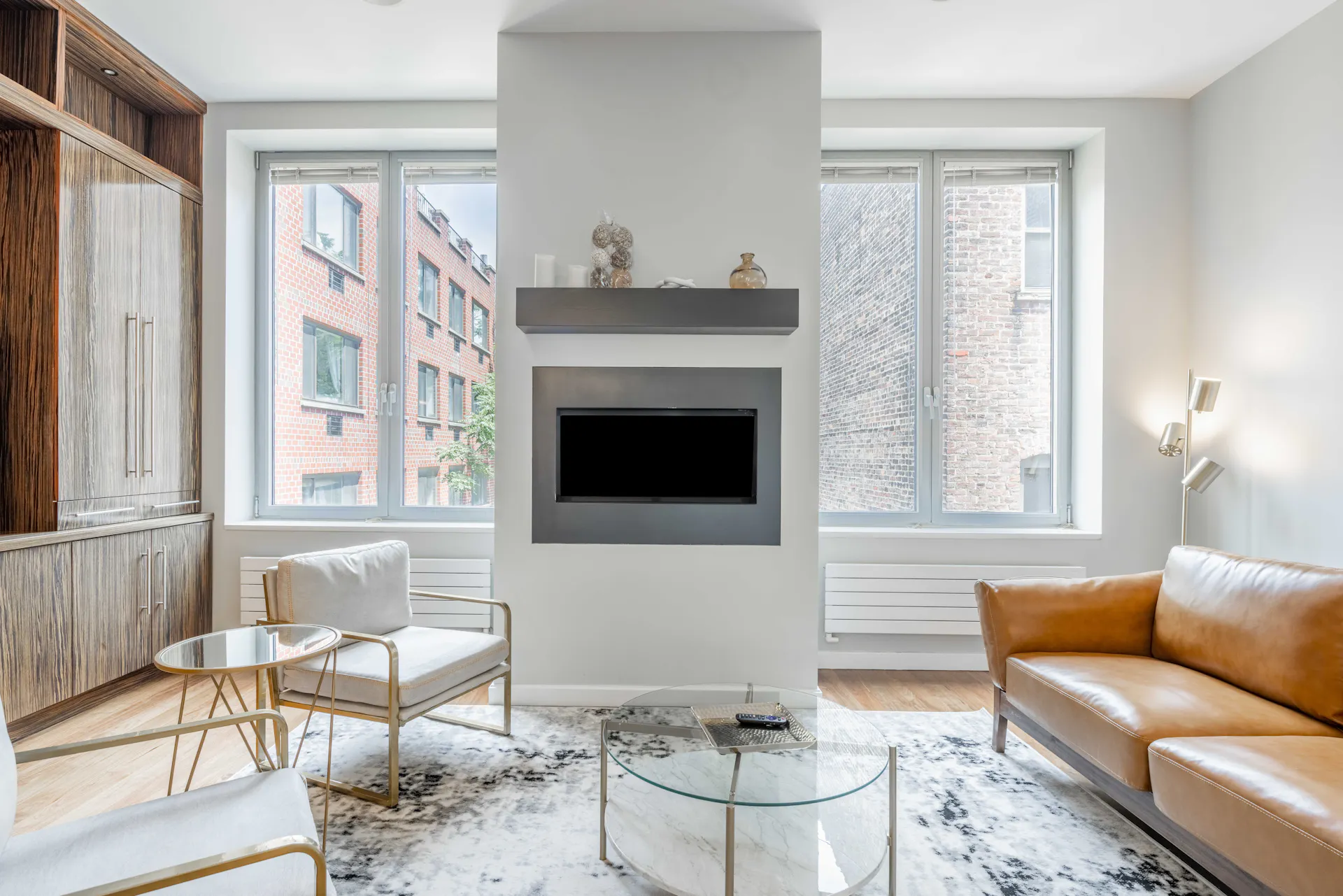 Gotham House III - Image 6