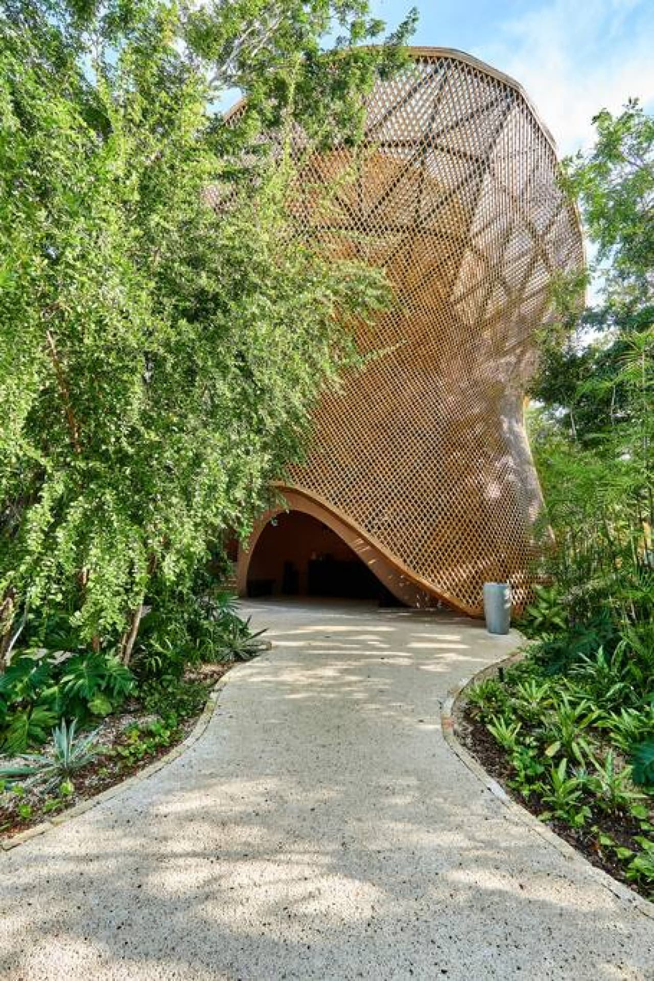 Aflora Residence 208 - Image 11