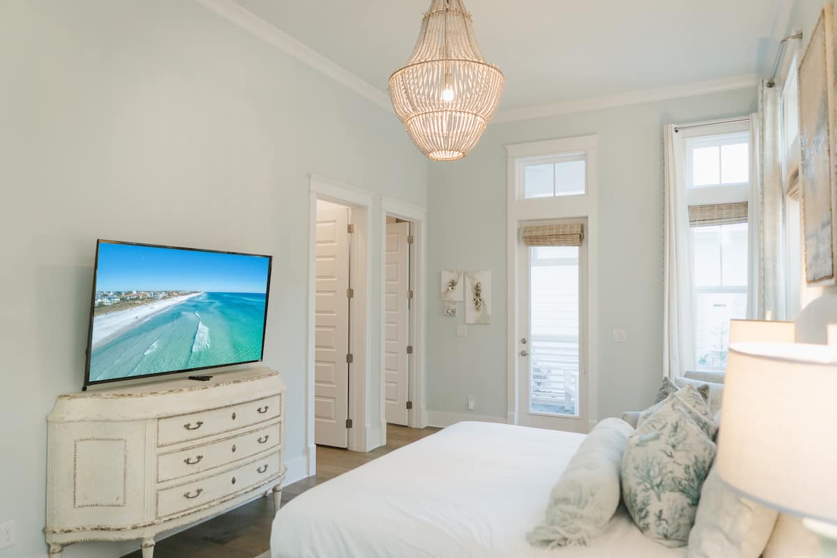 Serenity by the Sea - Image 12