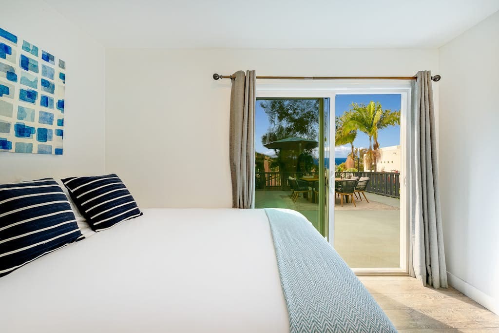 Retreat Compound - Image 18