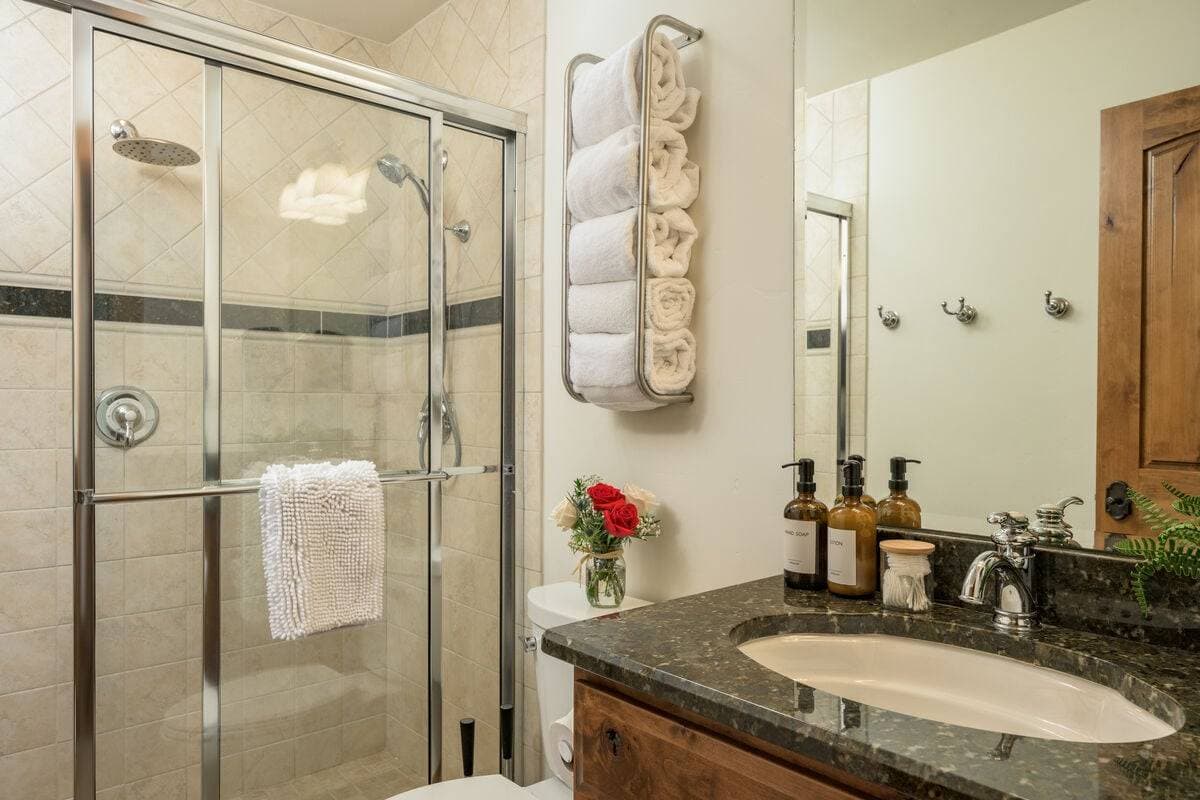 Four Sisters - Image 92