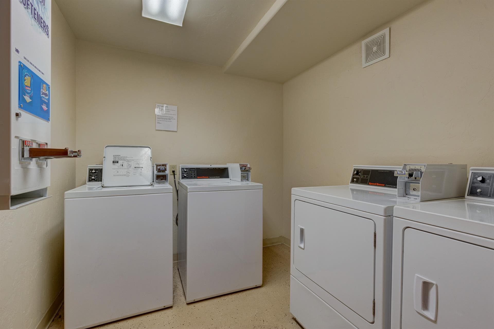 Misty Mountain House - Image 23