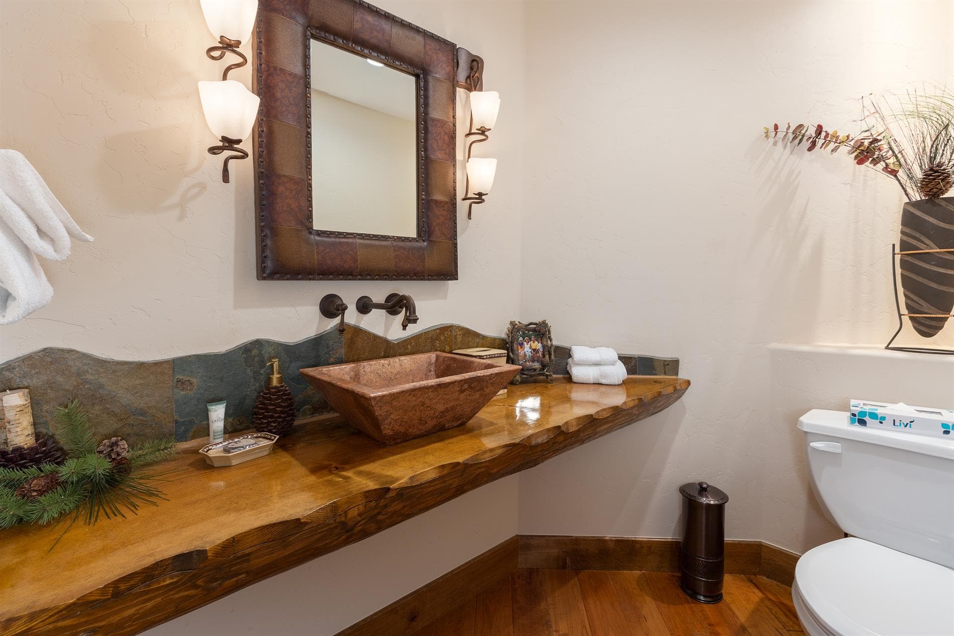 North Fork House - Image 25