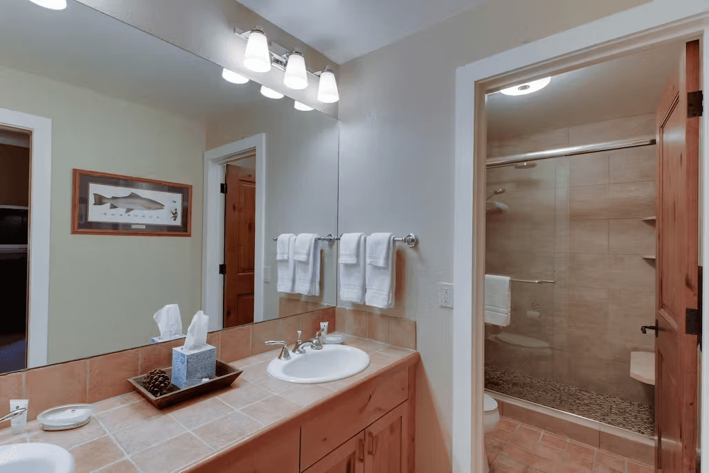 Wildflower Luxury - Image 17