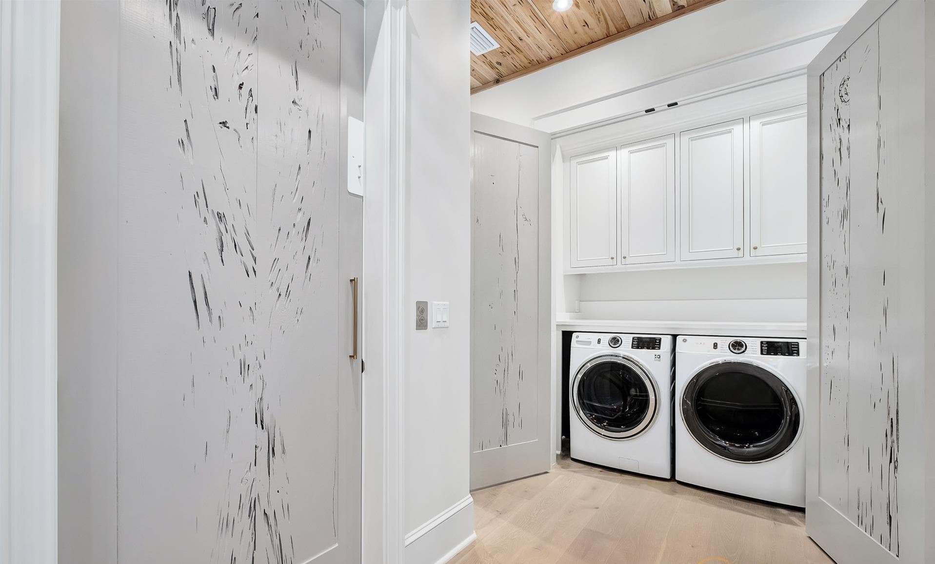 Seawalk Sanctuary - Image 30