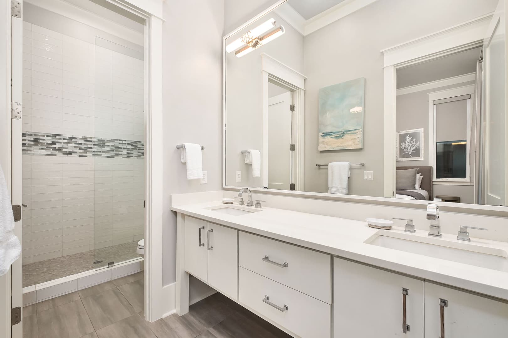 Seaside Serenity - Image 33