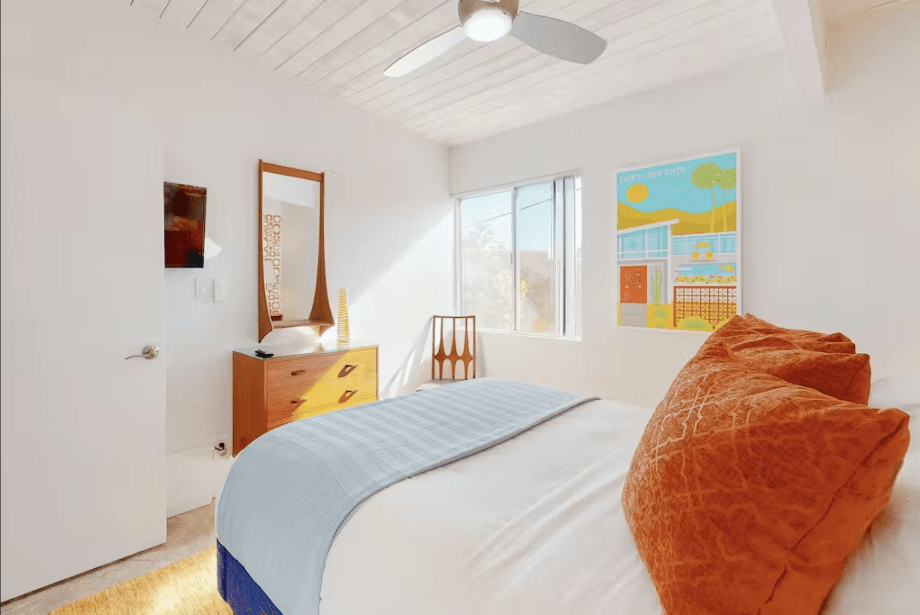 Golden Desert Willow Home - Image 14