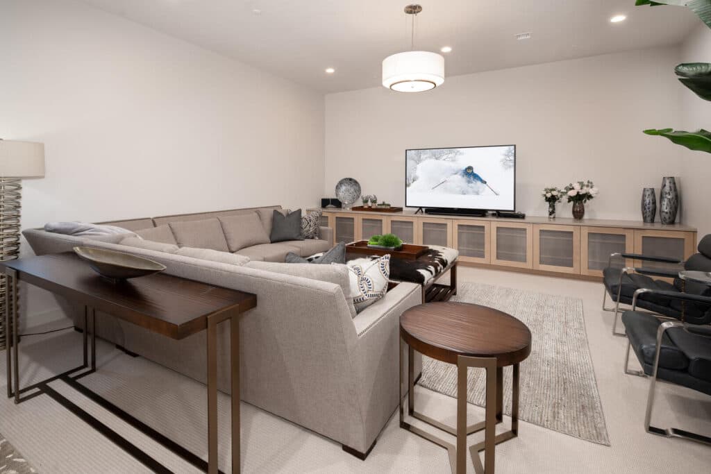 Lodgeside Pass - Image 4