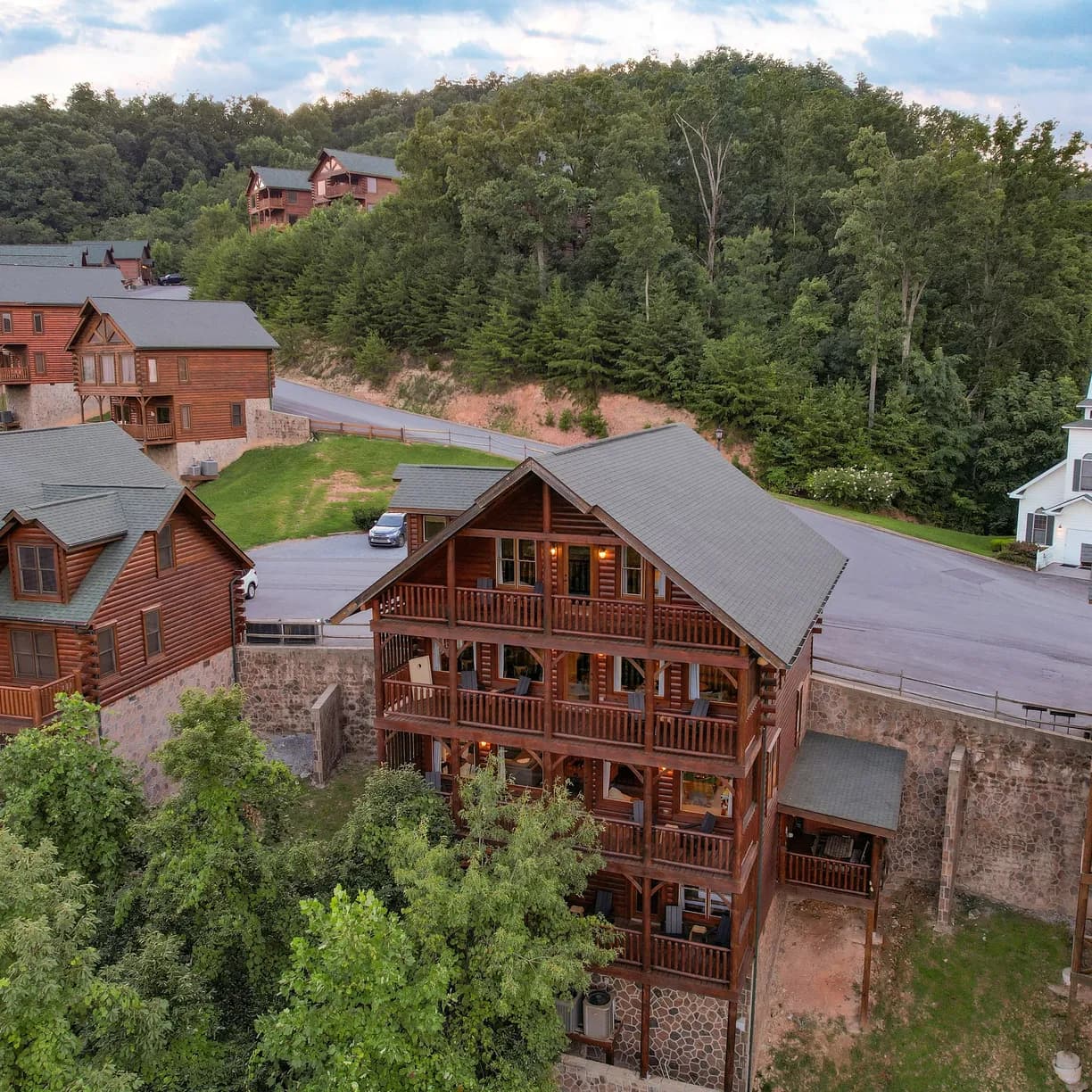 Delmont Manor - Image 49