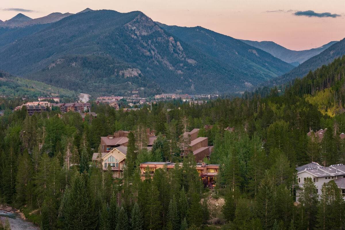 Four Sisters - Image 122