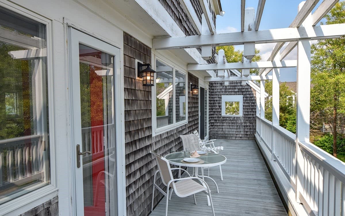 Beach House - Image 22