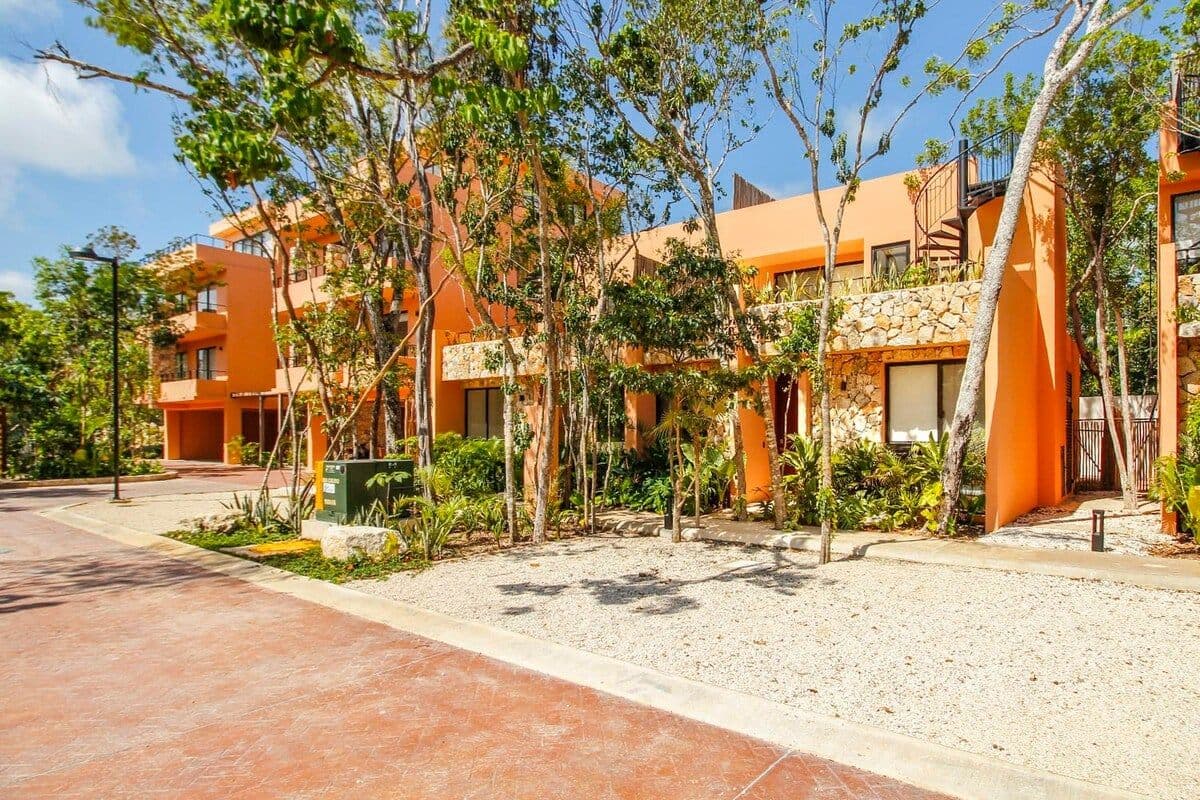 Bright Serenity Escape - Image 25