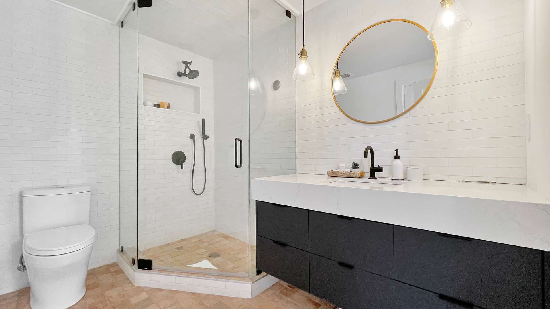 Sneaux Shack - Image 20