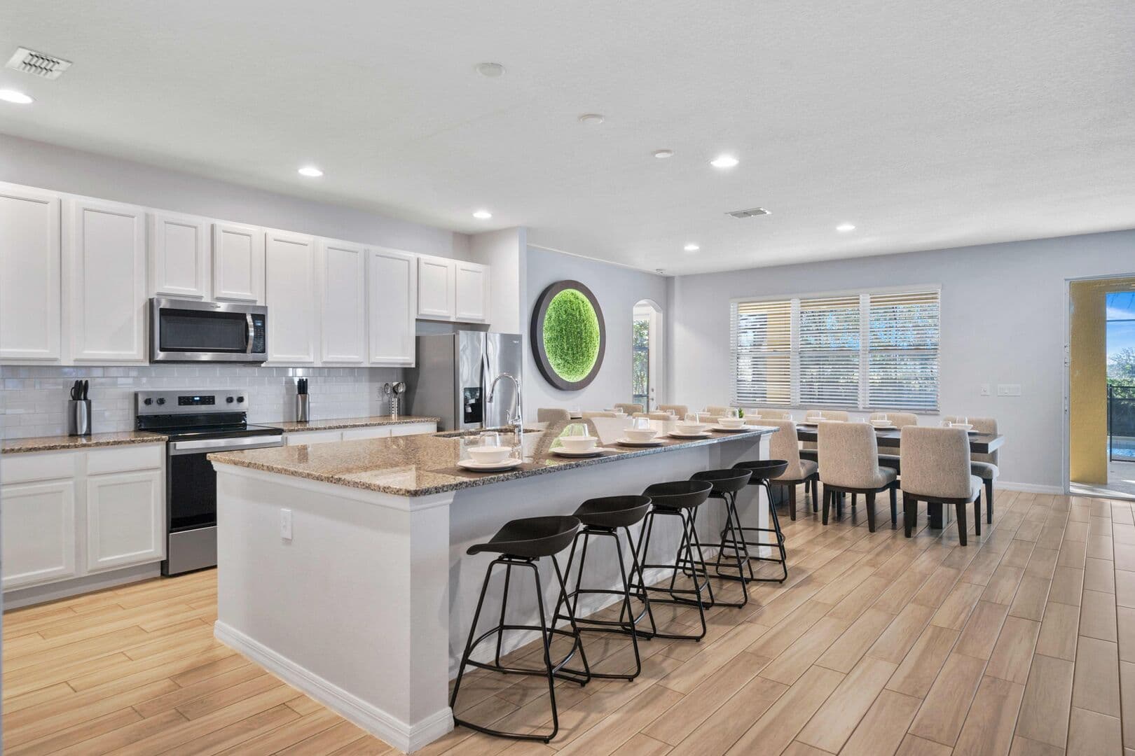 Grand View - Image 5