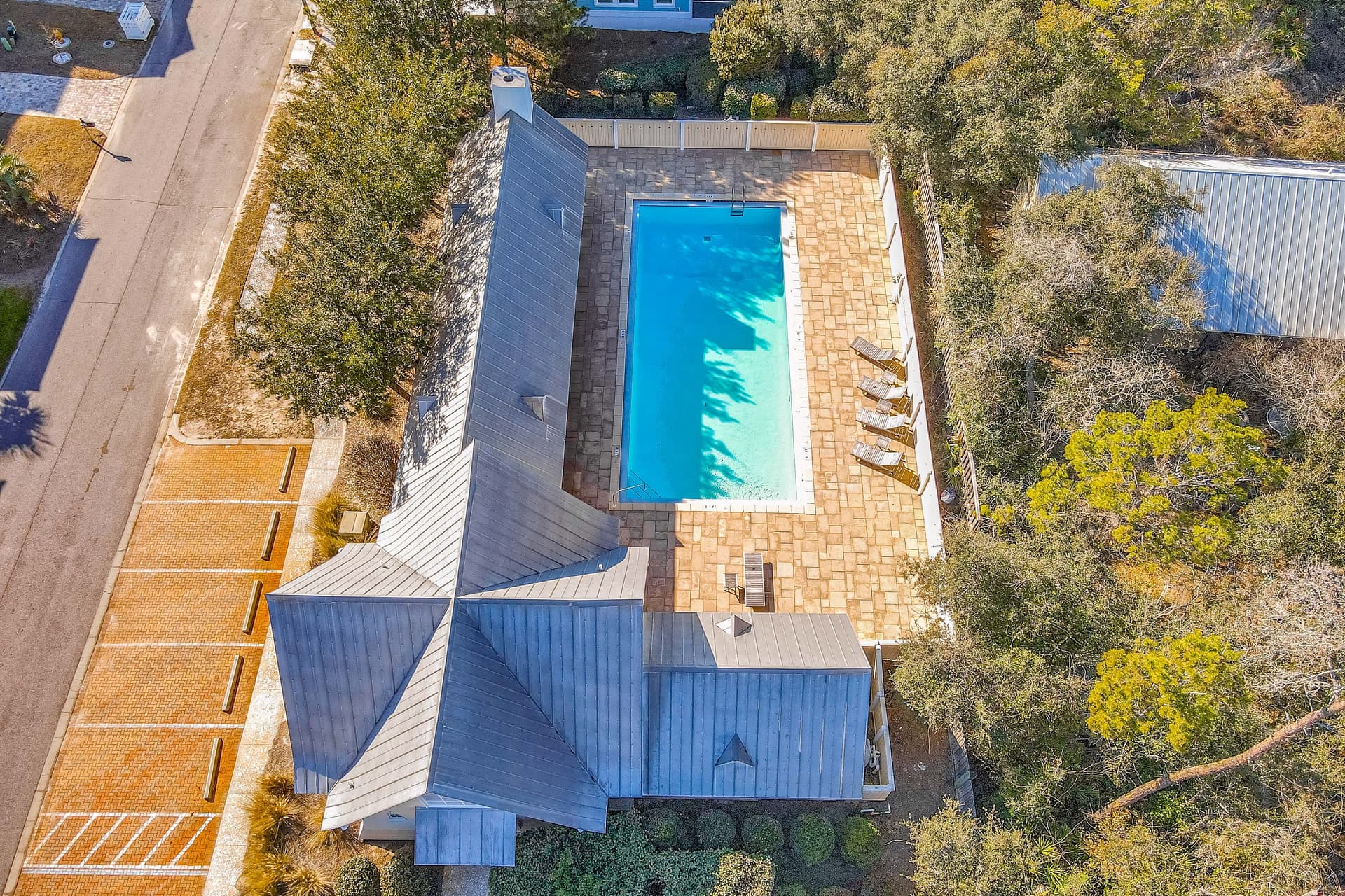 Come Sail Away House - Image 3