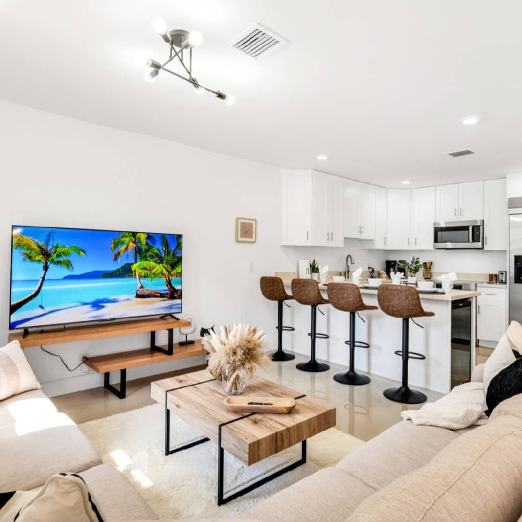 Urban Seaside - Image 1