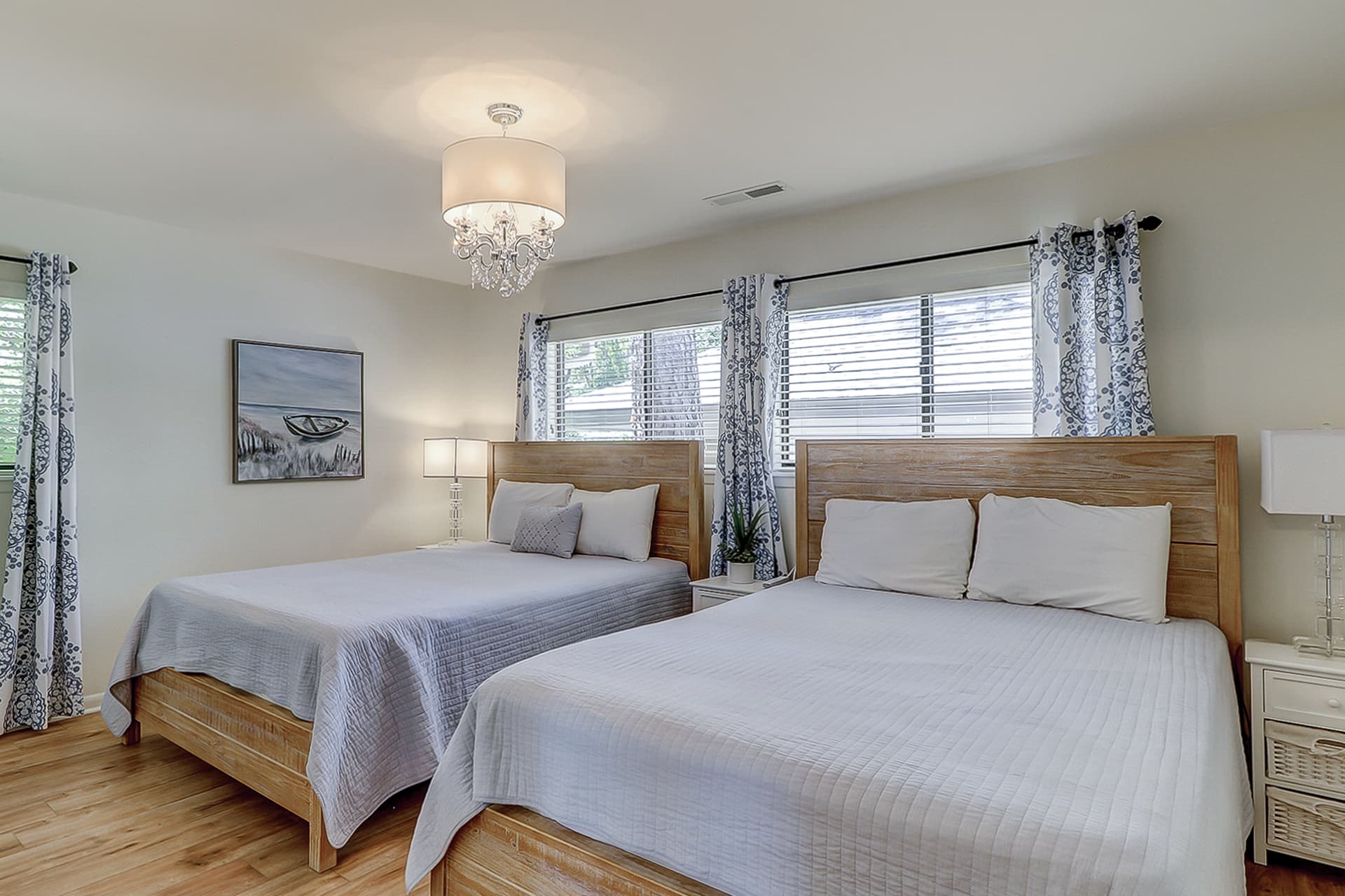 Sunny Daze - Image 16