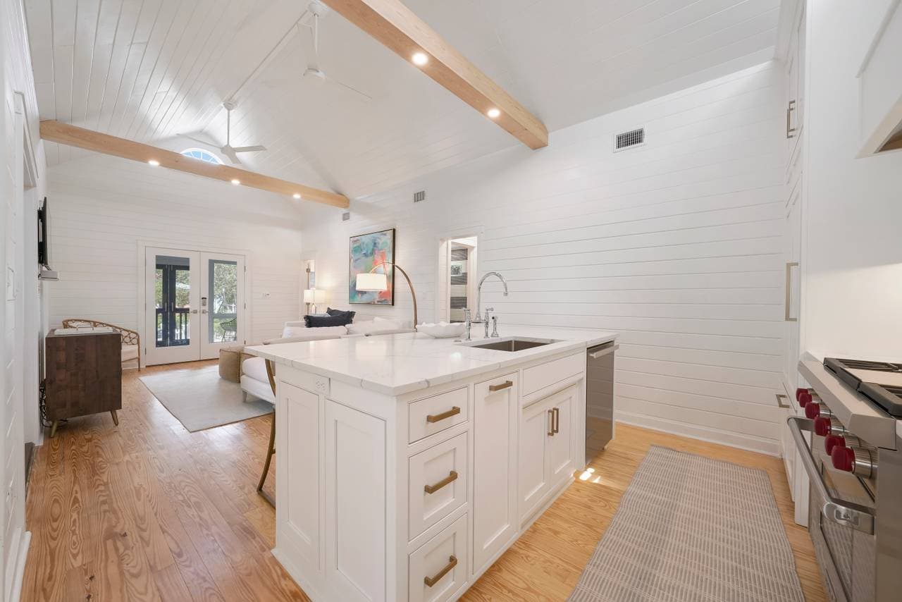 Knotty by Nature and Feeling Tipsea - Image 8