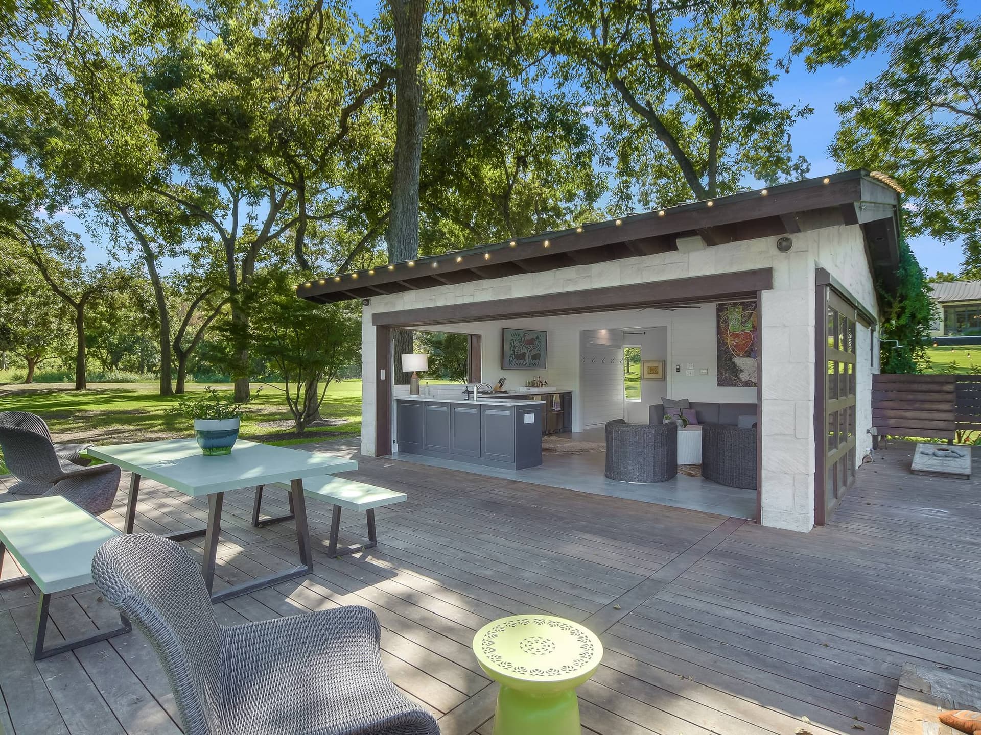 Sapphire on Lake Austin - Image 19