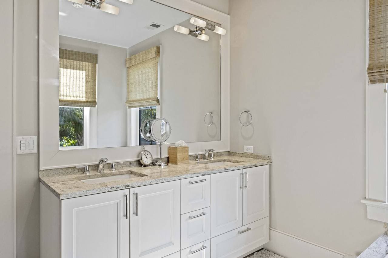 Halona Marshfront Retreat - Image 26