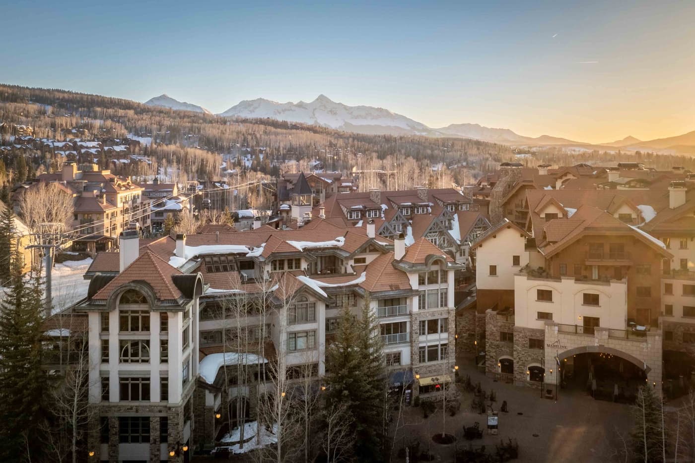 Sky High at the Plaza - Image 57