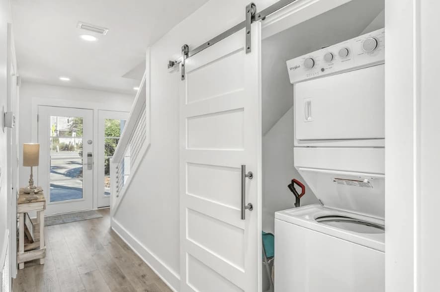 Beach Music - Image 24