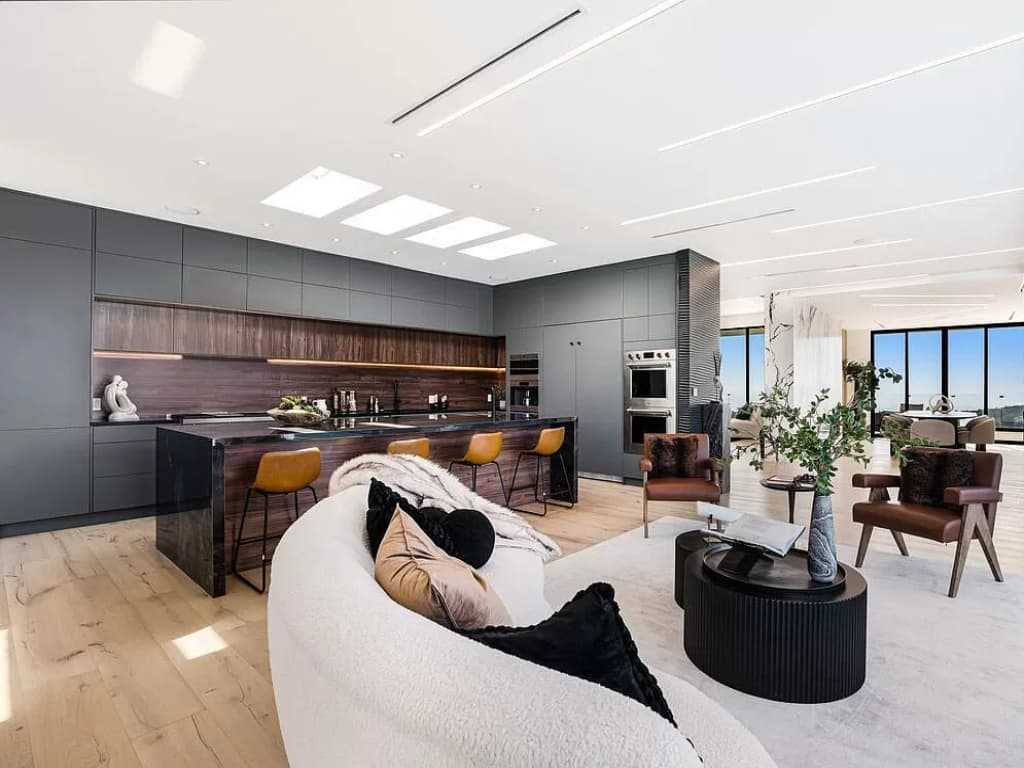 Monarch Modern - Image 10