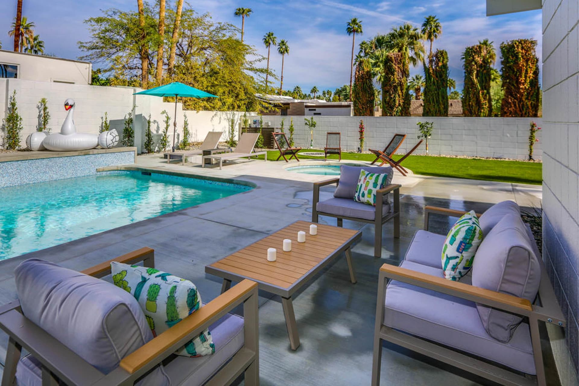 Regal Contemporary House - Image 28