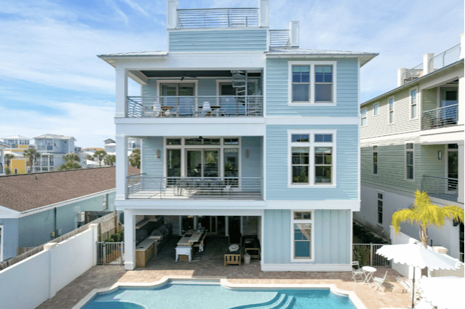 Monarch Manor - Image 1