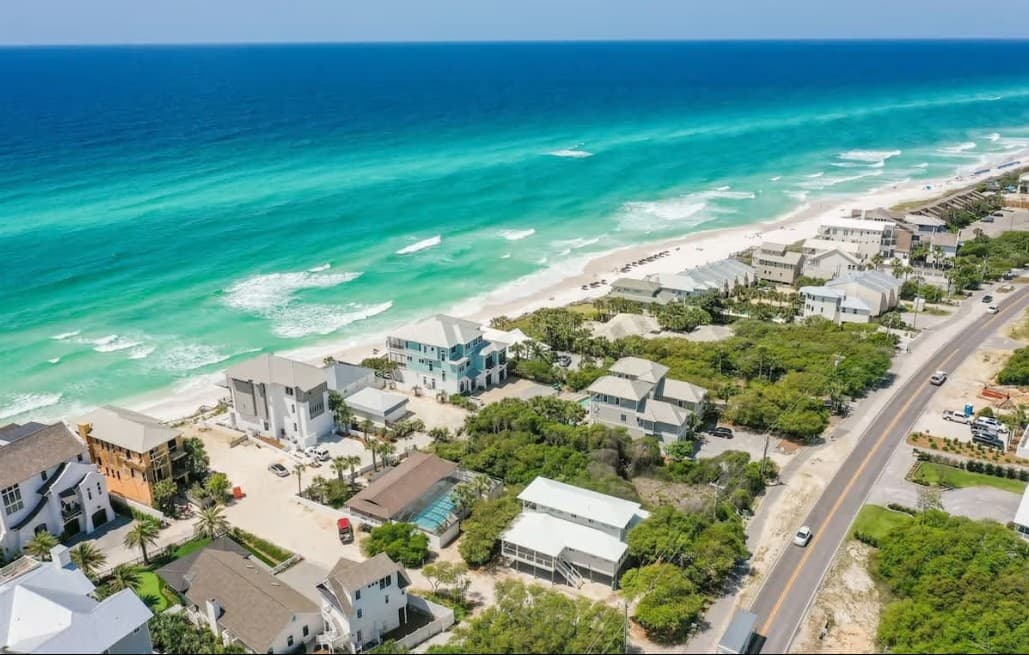 Beach Retreat - Image 2