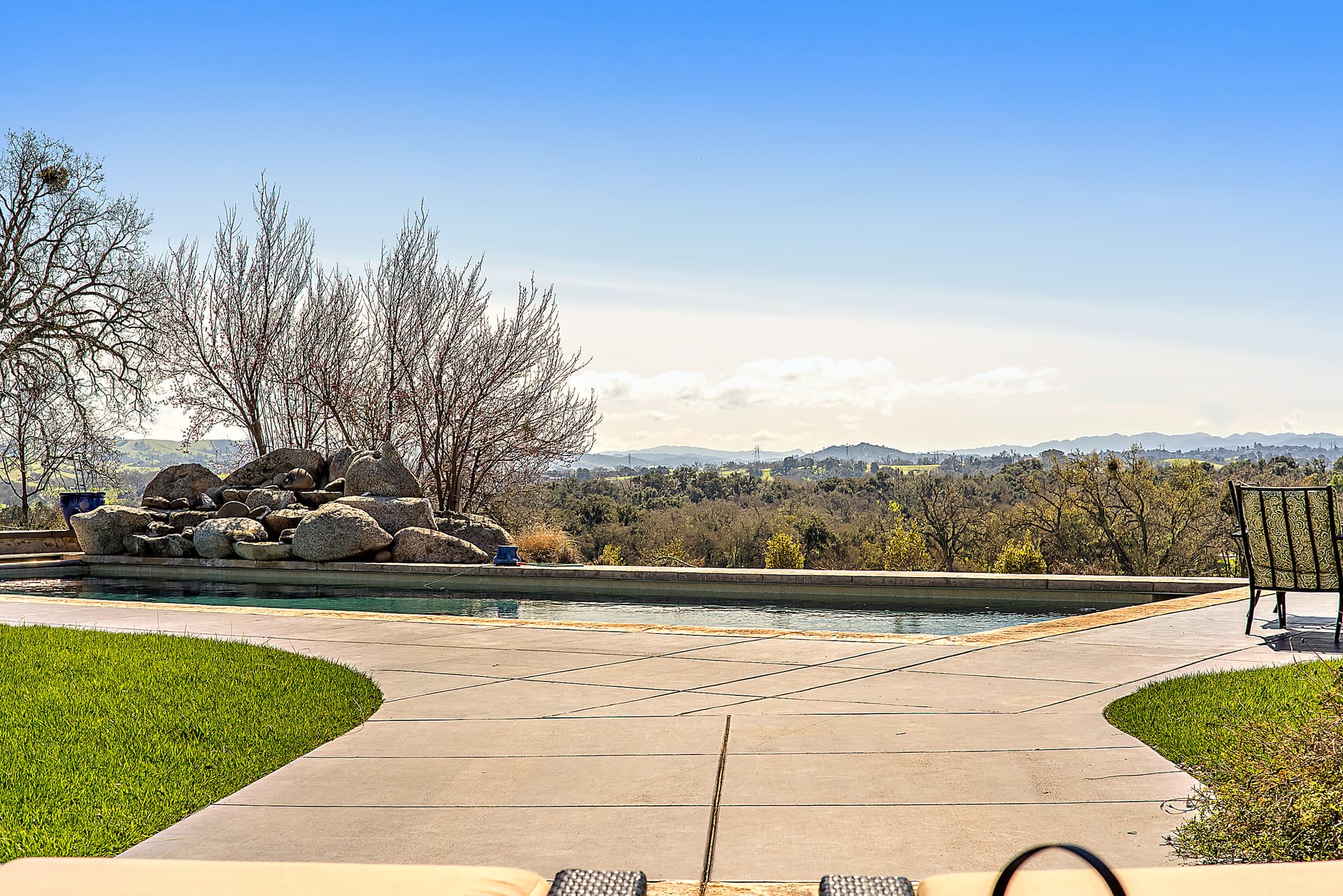 Frontier Farmhouse - Image 42