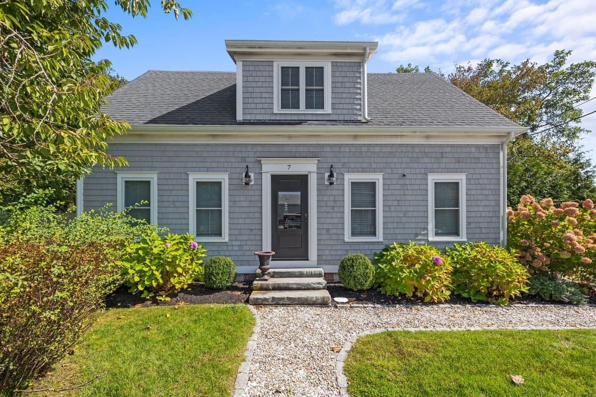 Cross Street Retreat - Image 20