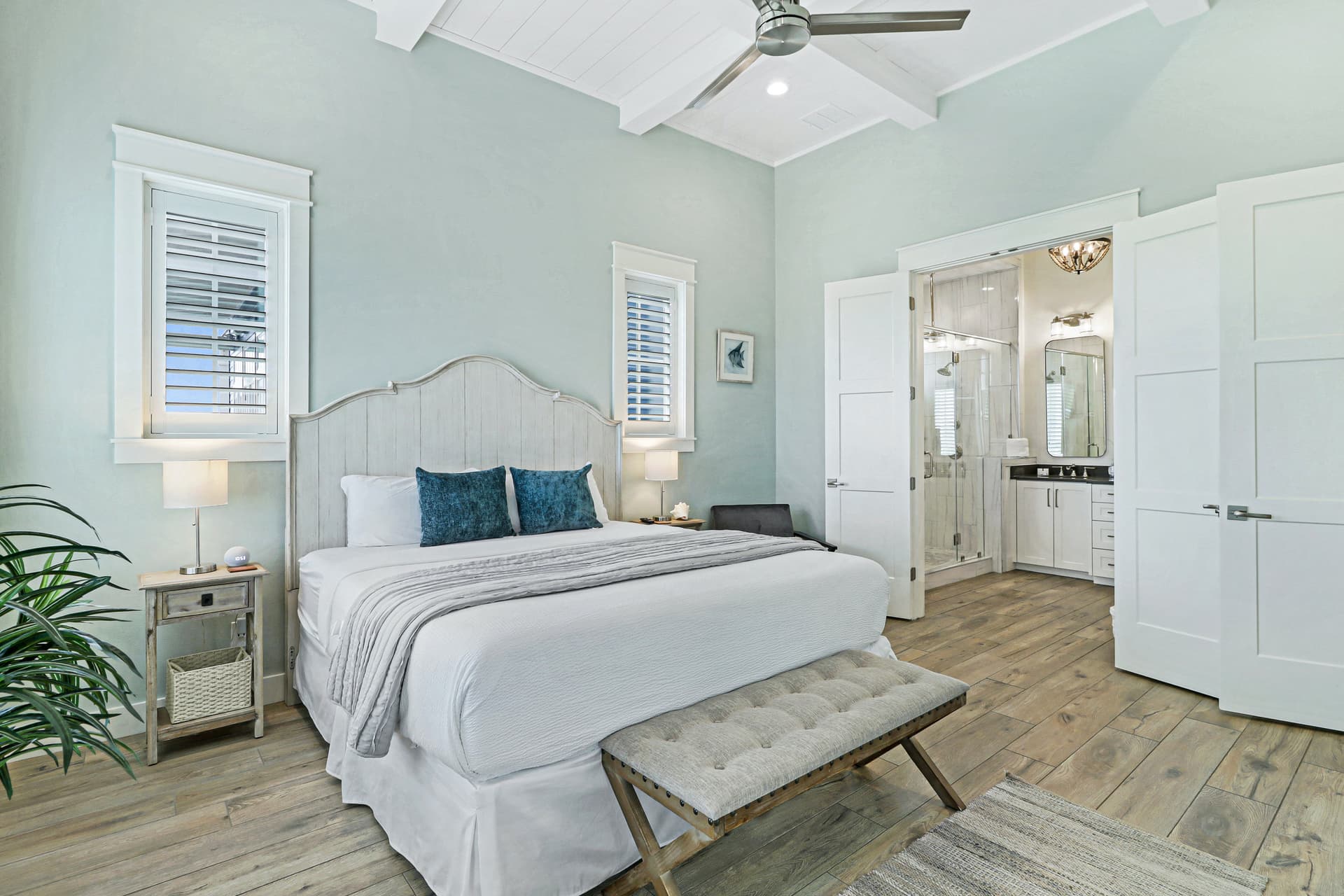 Pelican's Perch - Image 27