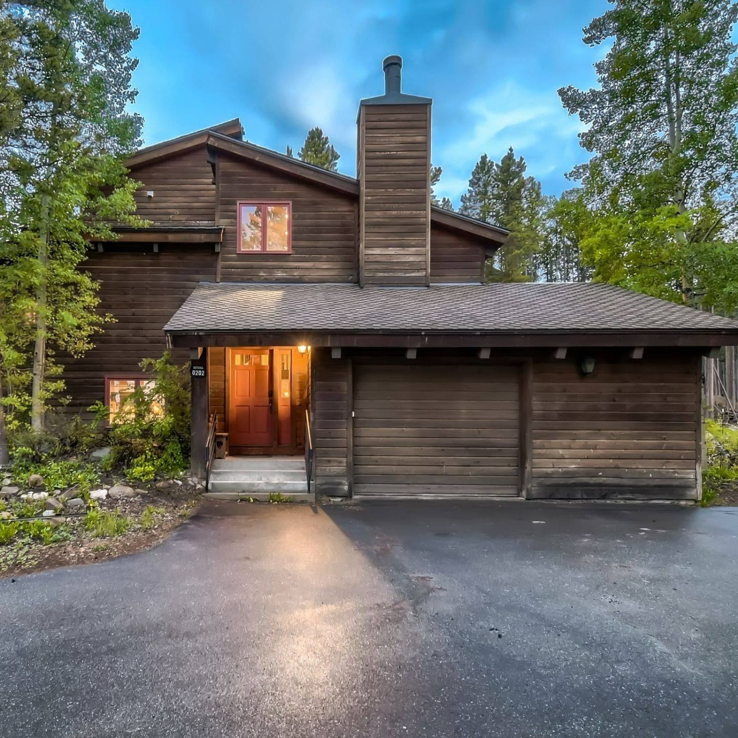 Breck Lodge House - Image 1